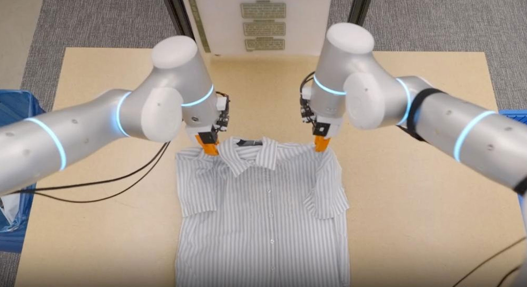 robot folding clothes