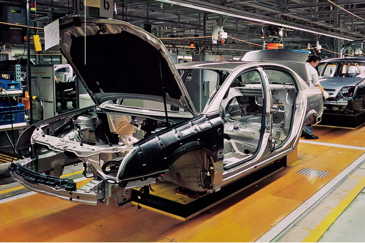 car manufacturing plant line